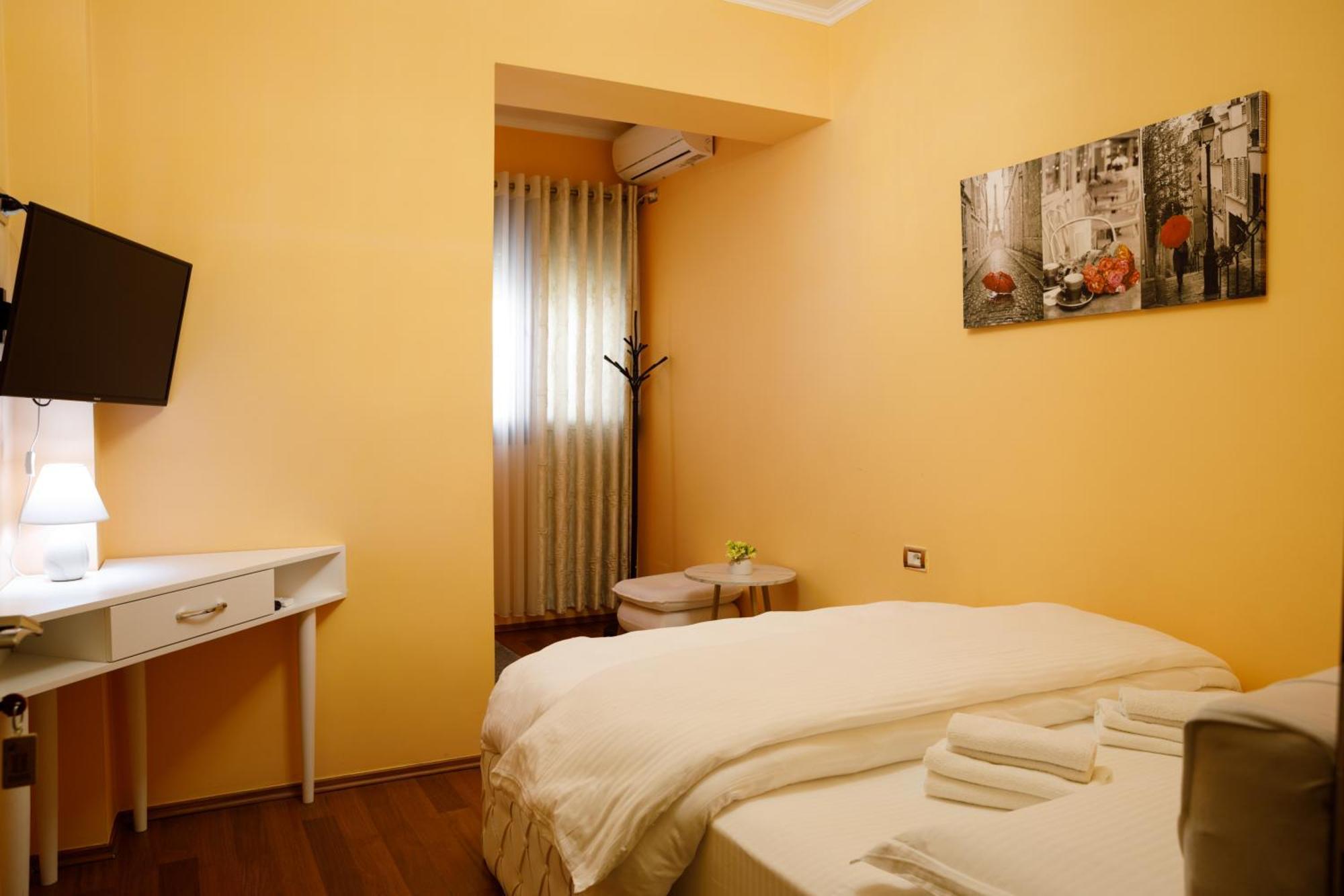 Bora Hotel Gjirokaster Ngoại thất bức ảnh