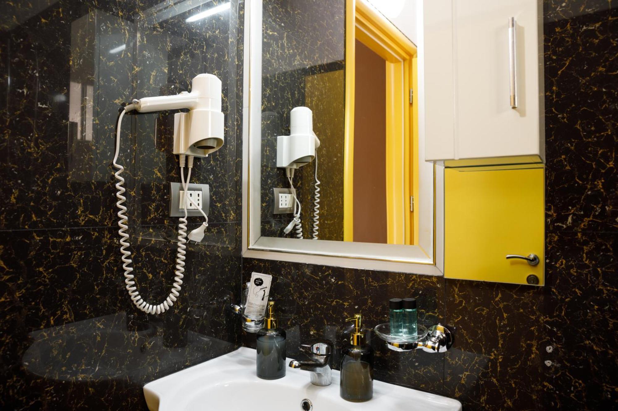 Bora Hotel Gjirokaster Ngoại thất bức ảnh