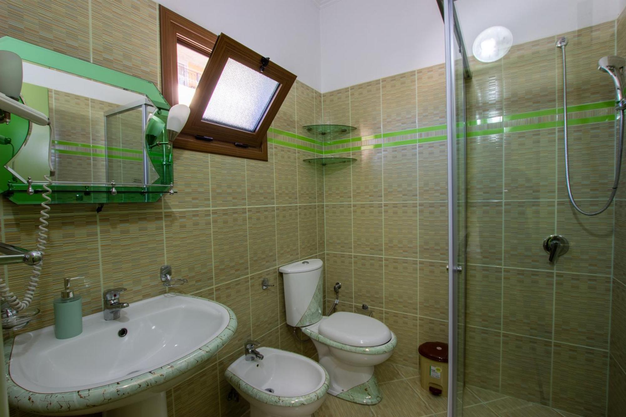 Bora Hotel Gjirokaster Ngoại thất bức ảnh