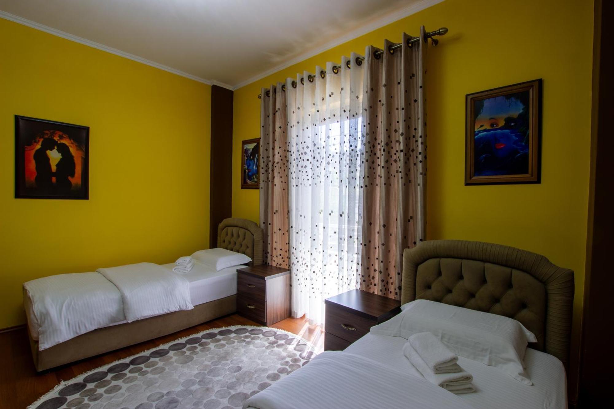 Bora Hotel Gjirokaster Ngoại thất bức ảnh