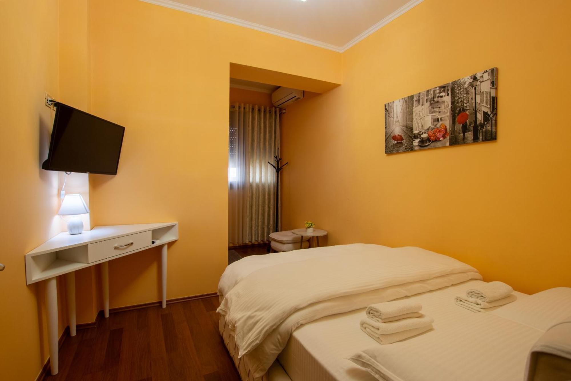 Bora Hotel Gjirokaster Ngoại thất bức ảnh