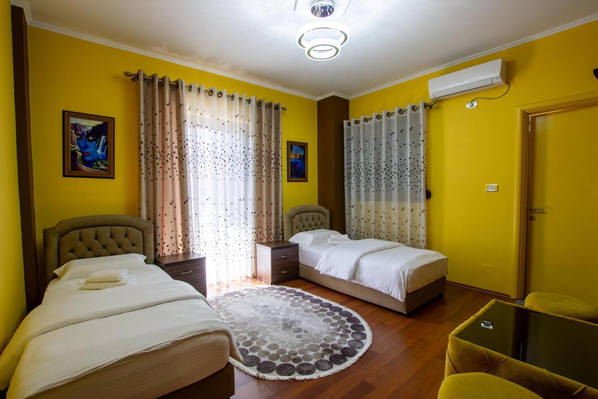 Bora Hotel Gjirokaster Ngoại thất bức ảnh