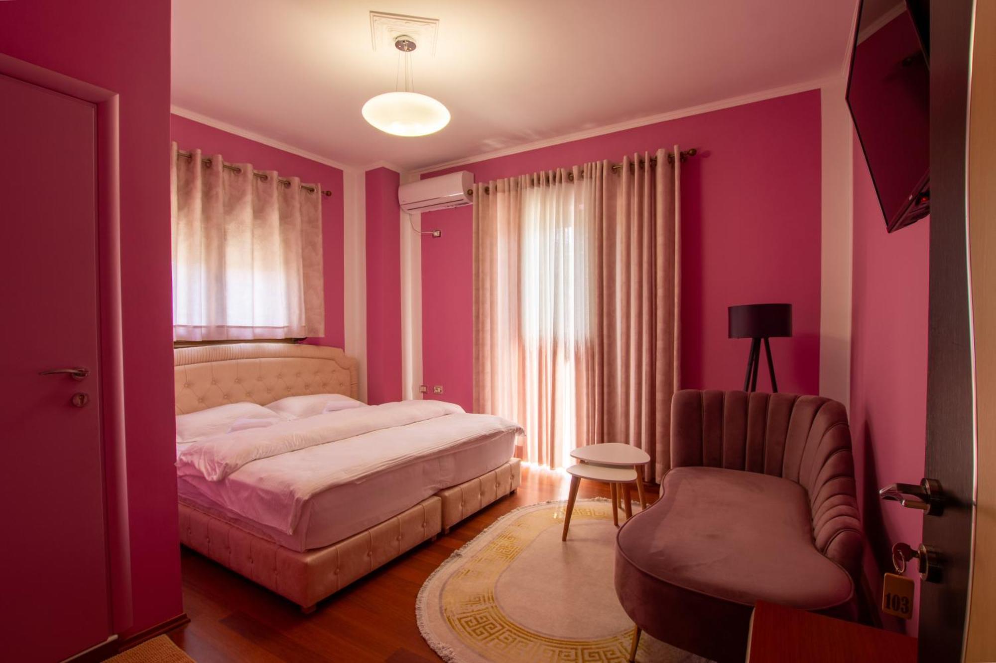 Bora Hotel Gjirokaster Ngoại thất bức ảnh